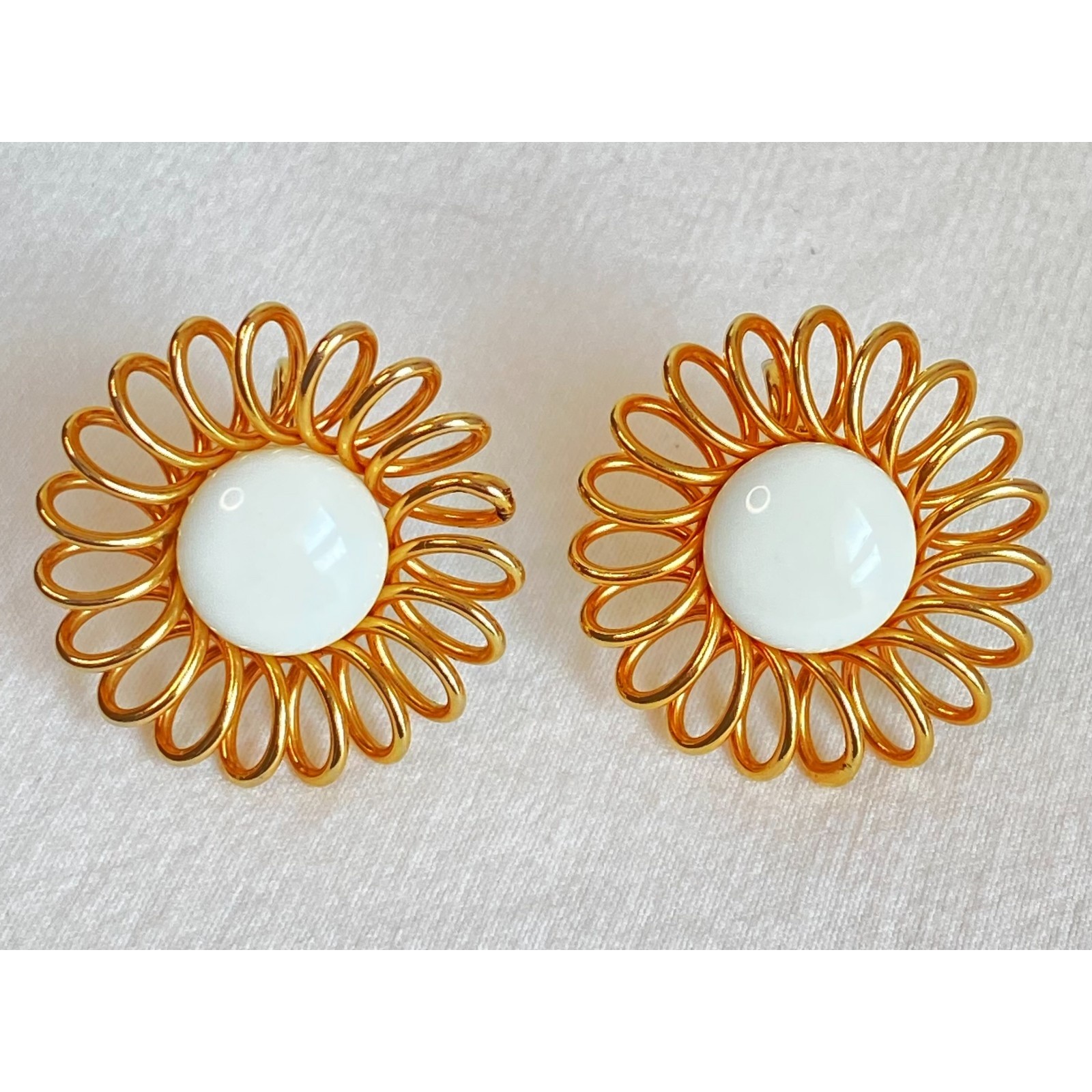 Emmons Sunflower Earrings Large Gold Tone And White Cabochon Clip On 22$